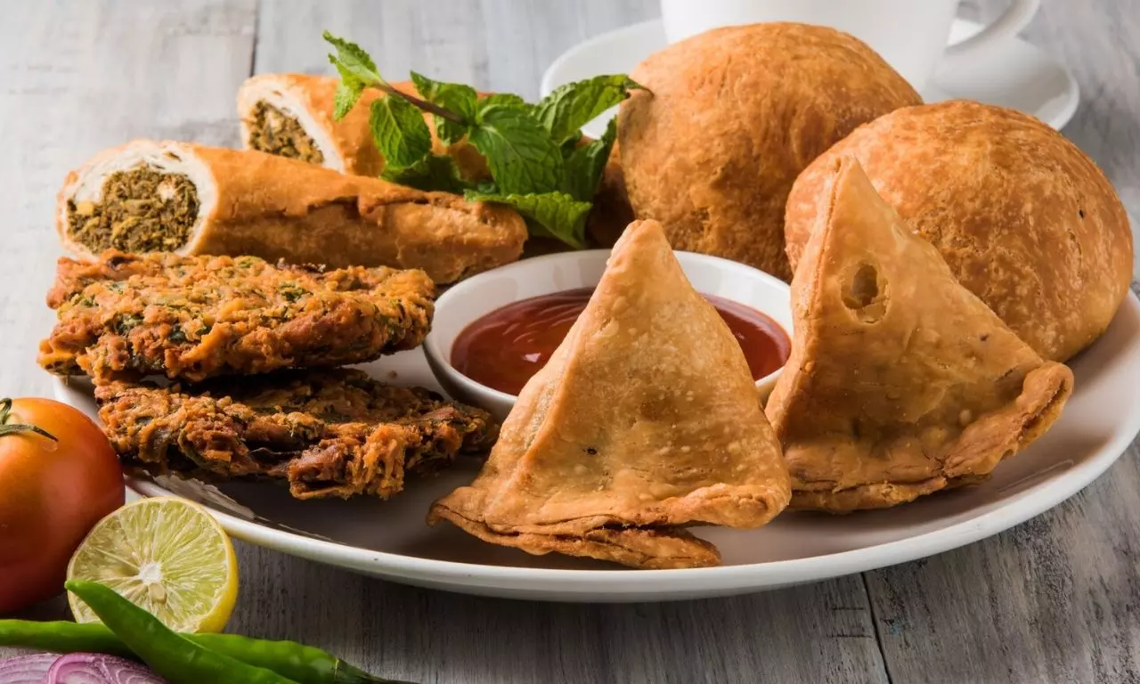 Give your monsoon chai-time favourites a healthy upgrade with these recipes Give your monsoon chai-time favourites a healthy upgrade with these recipes