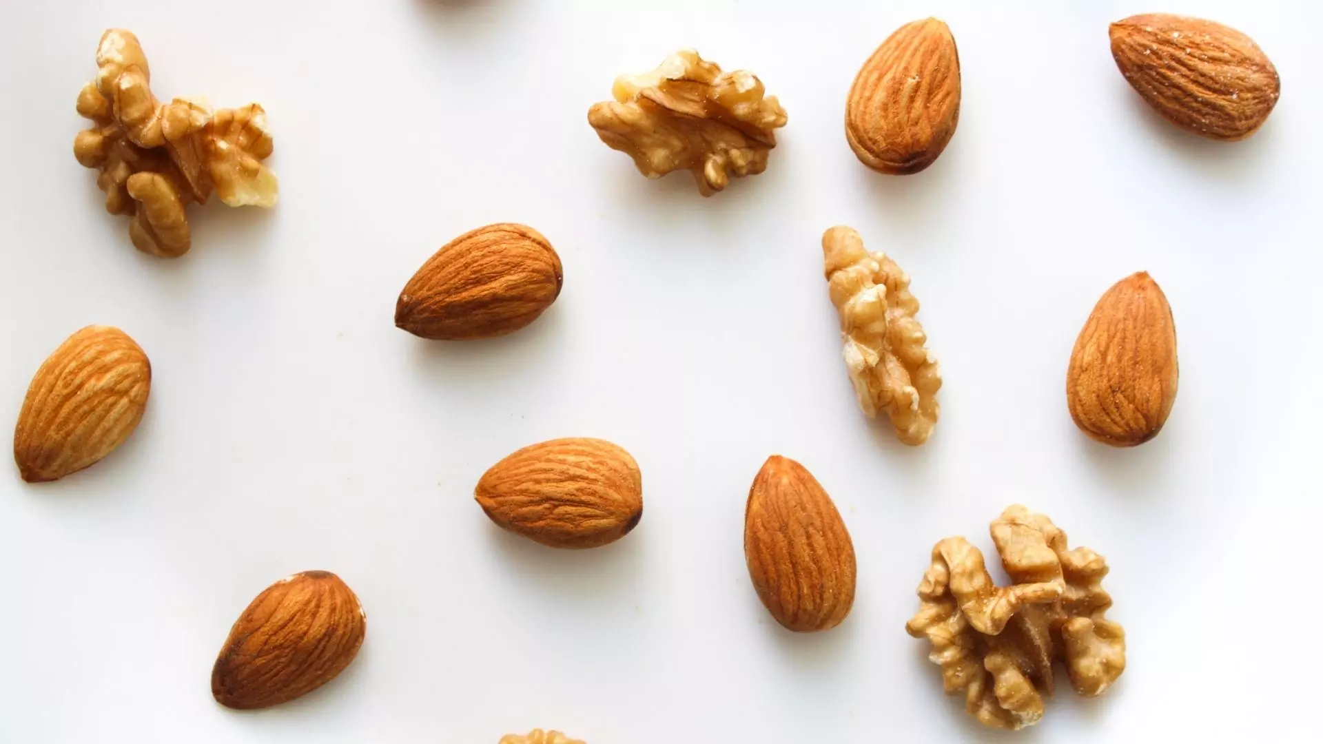 Why were nuts about the health benefits of walnuts, anjeers and almonds Why were nuts about the health benefits of walnuts, anjeers and almonds